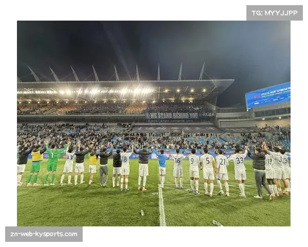 上海申花客场3-2逆转天津津门虎，拉唐梅开二度助球队摆脱降级区